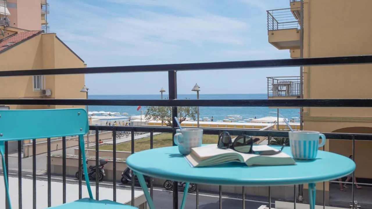 Babyaccommodation Family Experience III Pietra Ligure