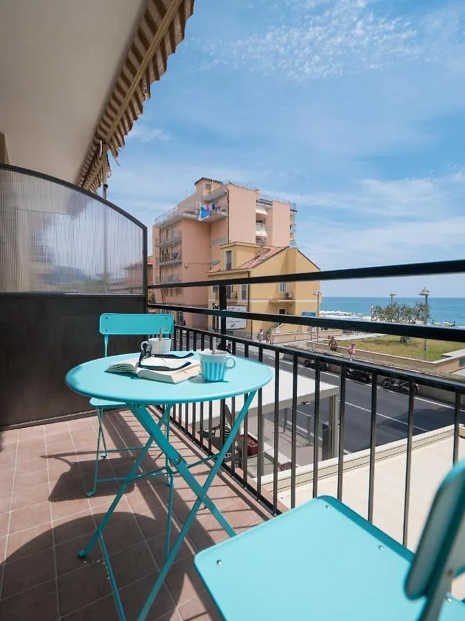 Babyaccommodation Family Experience III Pietra Ligure Apartment