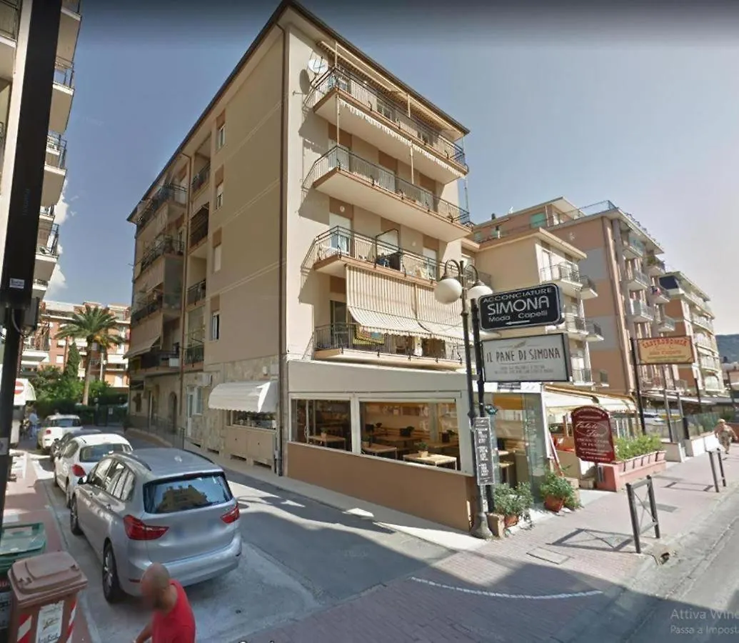 Babyaccommodation Family Experience III Pietra Ligure 0*,  Italy
